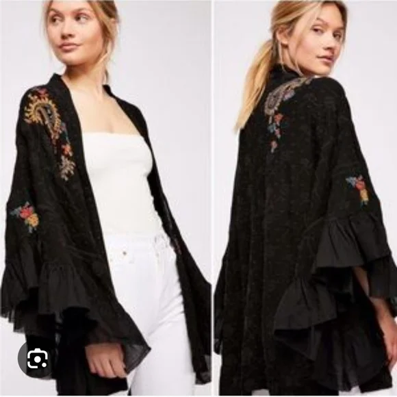 Dottie West Embroidered Ruffled Kimono Size XS/S - Picture 12 of 12